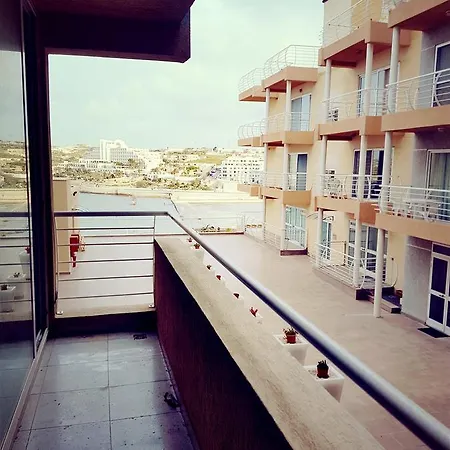Med Malta Ocean Drive * 圣保罗湾城