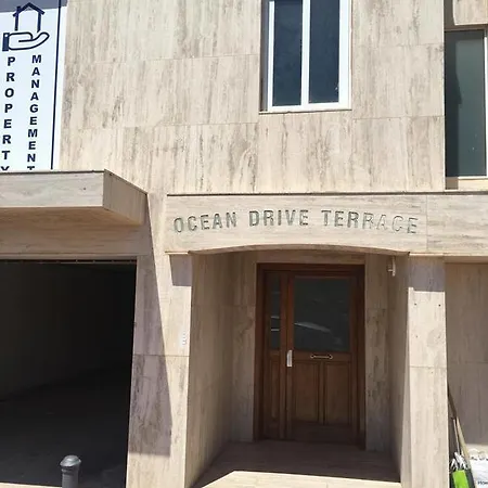 Med Malta Ocean Drive * セント・ポールズ・ベイ